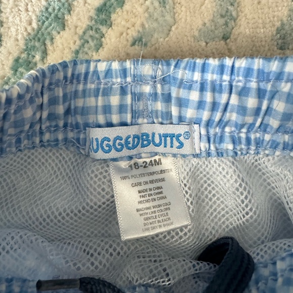 Toddler boys Ruggedbutts swim trunks and rash guard set! Size 18-24 month. Blue. - Picture 6 of 10